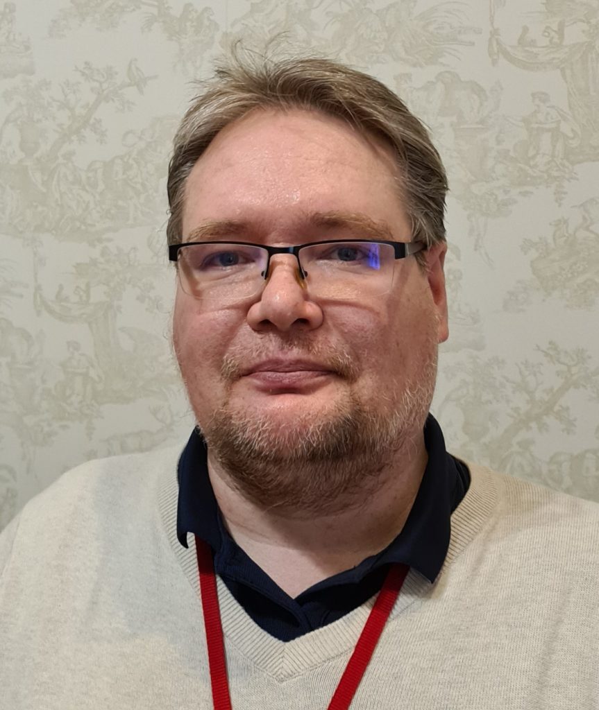 Toimistotyöntekijä Kari Vartiainen