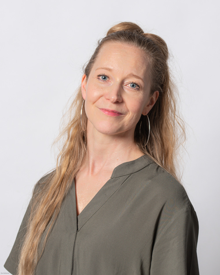 Muistiasiantuntija Elisa Ahonen